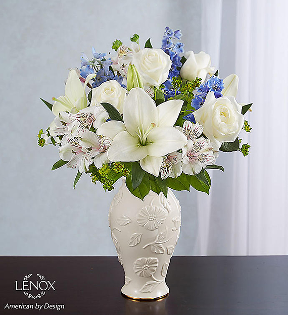 Loving Blooms&trade; Lenox&reg; Blue &amp; White
